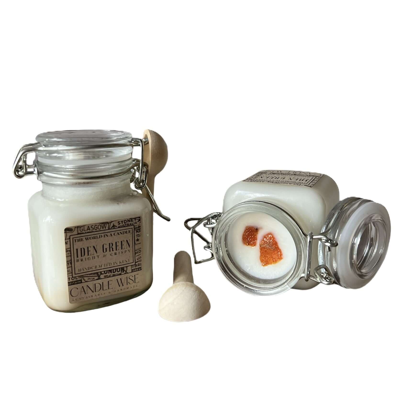 Iden Green Scoopable Wax Melt in glass jar, featuring crisp apple fragrance for a refreshing home scent.