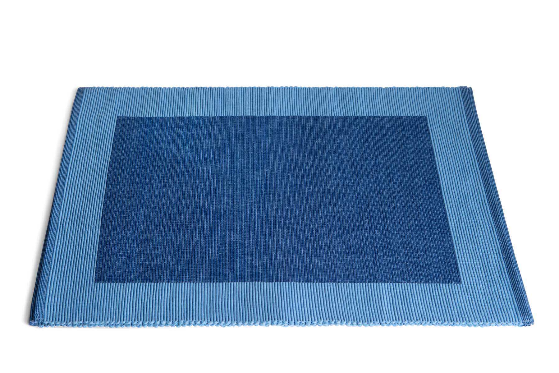 Luxury Placemats Blue - 4 Pack | Handmade organic cotton placemat with a luxurious weave and blue tones.