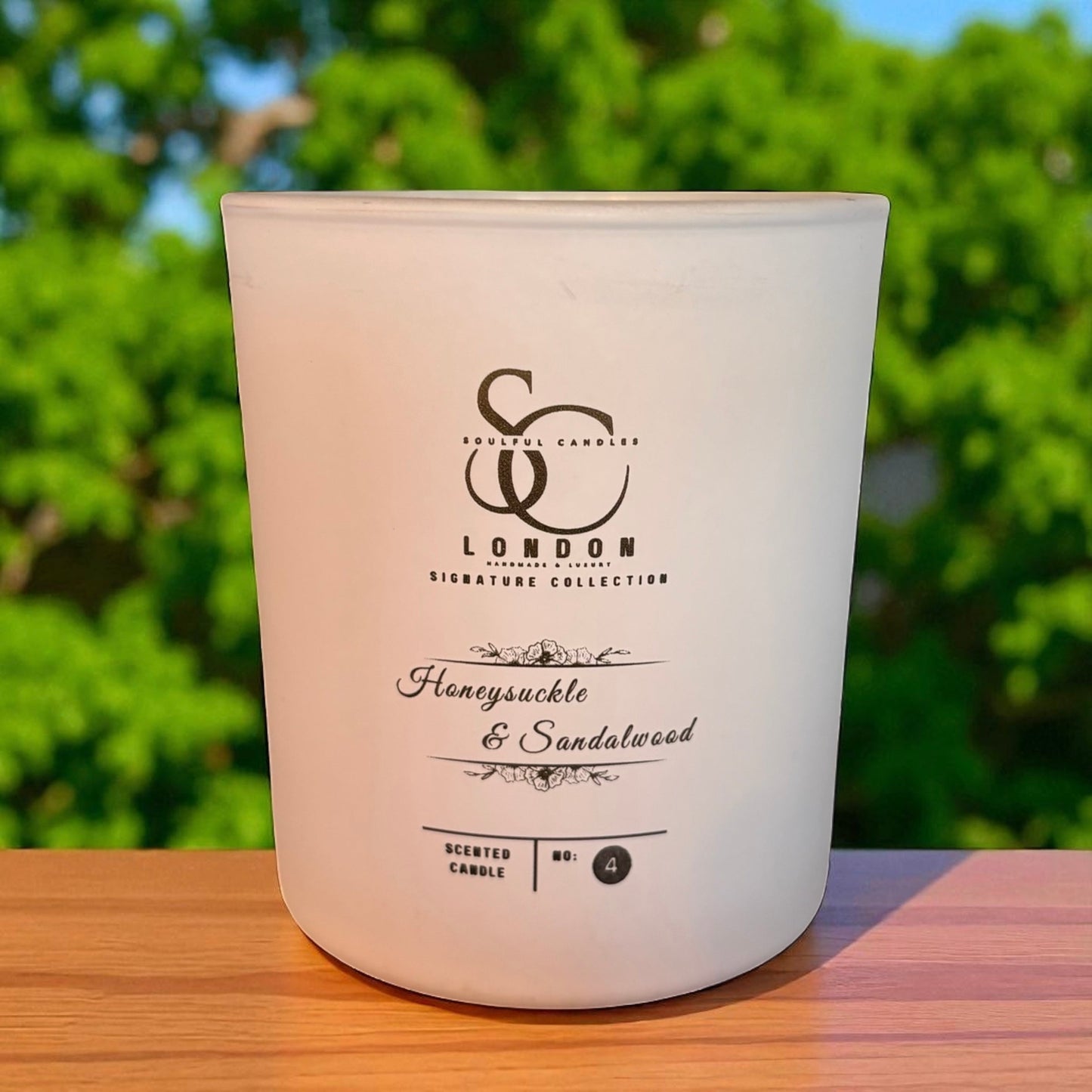 Honeysuckle & Sandalwood: A soothing mix of floral honeysuckle and earthy sandalwood.