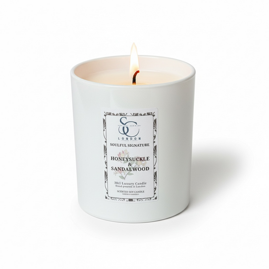 Honeysuckle & Sandalwood – Luxury Soy Candle (30cl) Classic Look