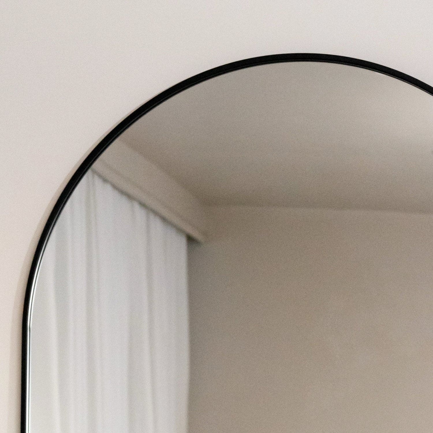Akiko - Full Length Black Metal Arched Mirror - 160cm x 60cm, featuring a minimalist arched design.