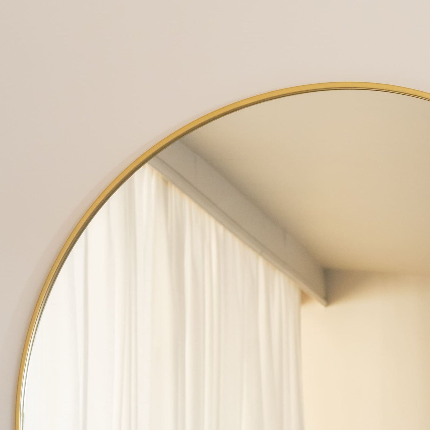 Akiko - Full Length Gold Metal Arched Mirror - 160cm x 60cm showcasing elegant design with a curved gold frame.