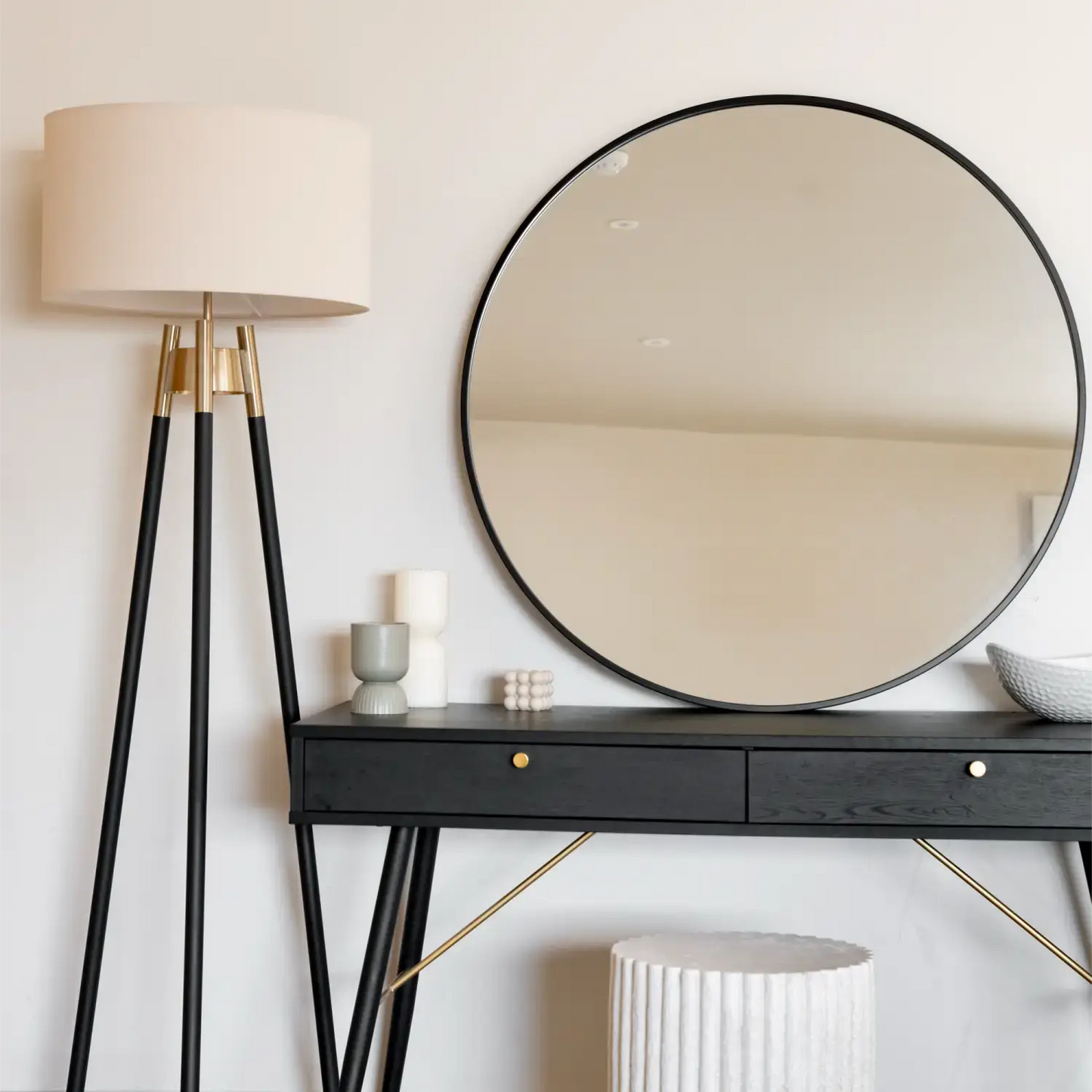 Rei - Large Round Black Metal Circle Mirror - 90cm x 90cm